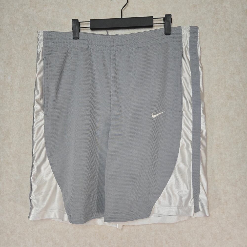 Vintage Y2K Nike Basketball Shorts Mens Large Gray White Mesh Baggy Swoosh
